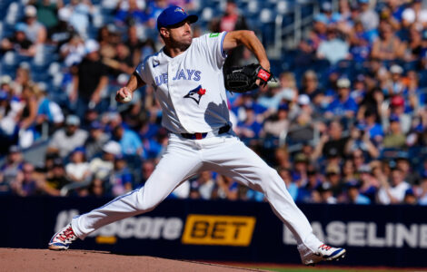 Reds Blue Jays Basseball